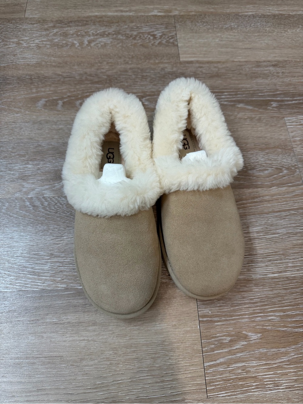 UGG Women's Nita Wool Culf Slippers